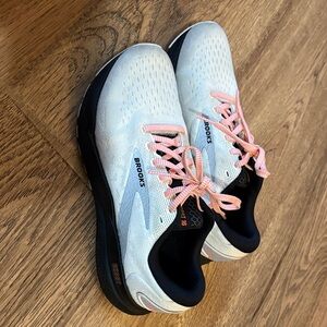 Brooks Women's Ghost 16 Road running Shoes - White, Pink, and Black in Size 9